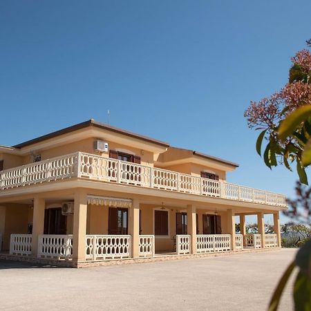 B&B La Terrazza Degli Scrittori Racalmuto Eksteriør billede