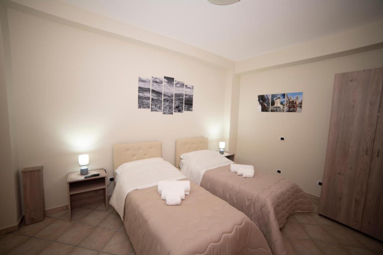 B&B La Terrazza Degli Scrittori Racalmuto Eksteriør billede