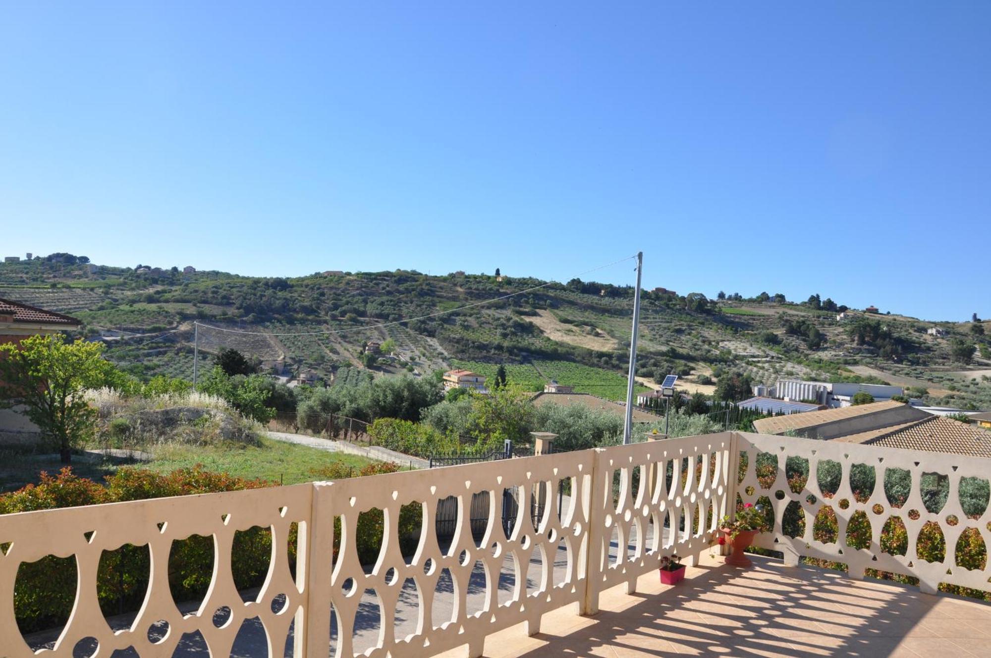 B&B La Terrazza Degli Scrittori Racalmuto Eksteriør billede